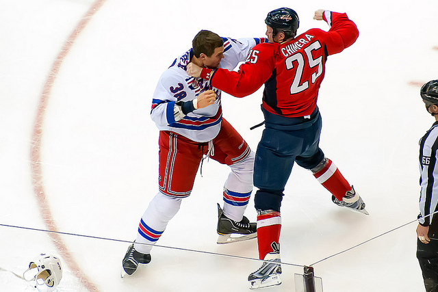 combat hockey sur glace